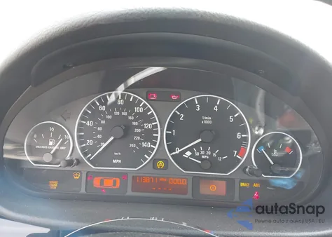 2003 BMW 330Xi z USA, uszkodzony, nr VIN WBAEW53463PG23960